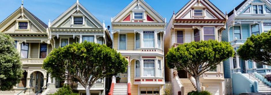 City vs. Country Living